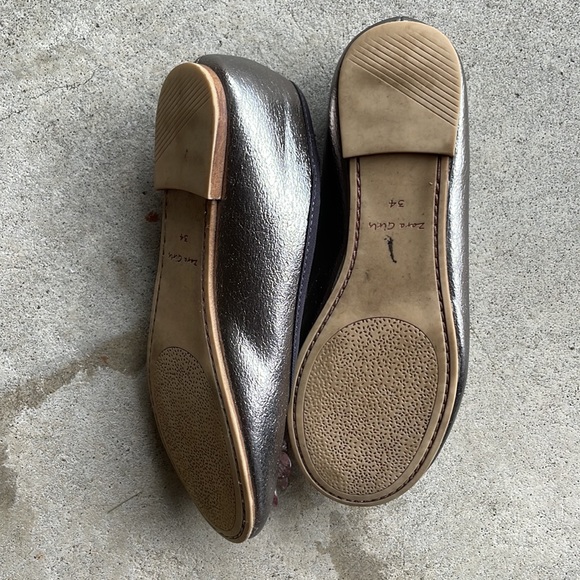 Zara Ballet Flats - Picture 2 of 3